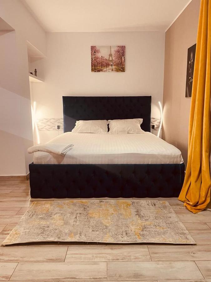 Rohan Studio One Apart otel Navodari Dış mekan fotoğraf