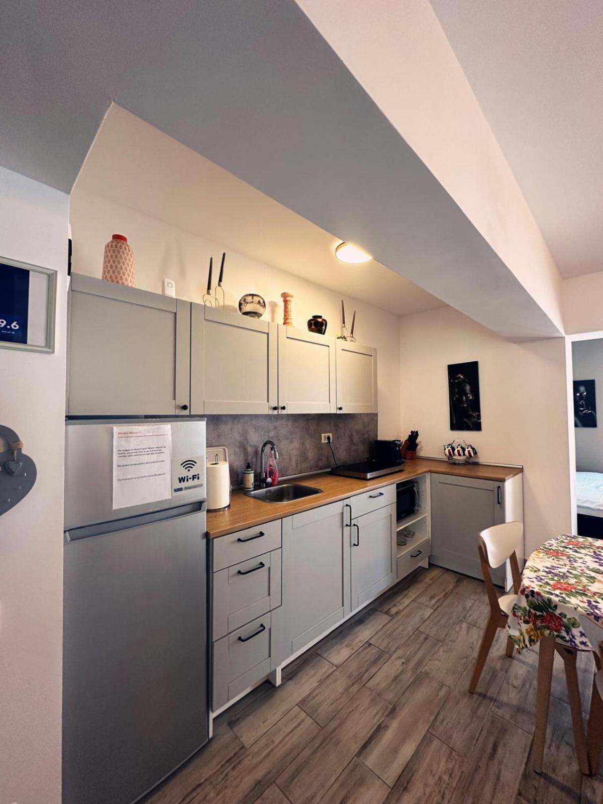 Rohan Studio One Apart otel Navodari Dış mekan fotoğraf